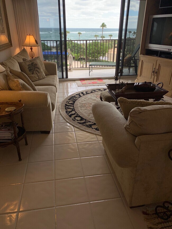 LIVING ROOM - 200 Ocean Trail Way