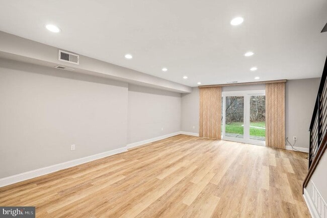 Photo - 124 Hampstead Dr