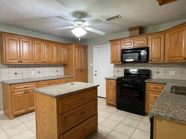 Photo - 1190 Bernice Ln