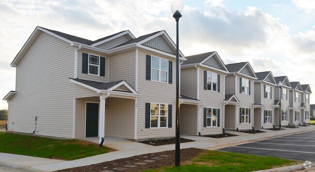 Building Photo - **SHOWINGS CURRENTLY UNAVAILABLE UNTIL JUN... Rental