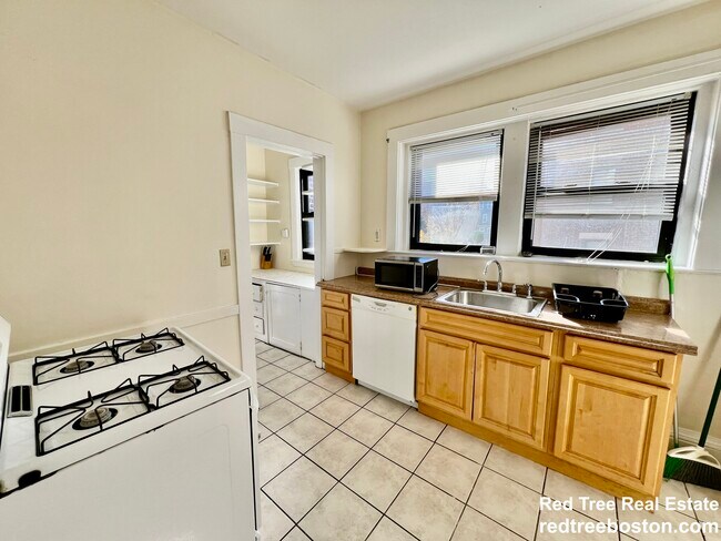 Photo - 225 Chestnut Hill Ave Unidad 1