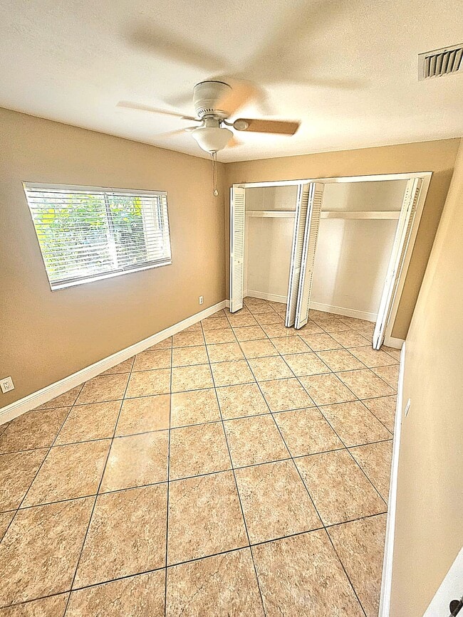 Photo - 16 SE 16th Pl Unit 2