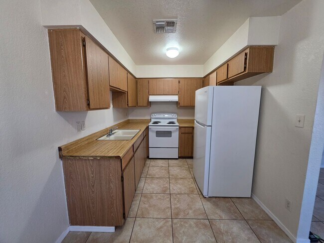 2181 Clearwater Dr Unidad 2181 Clearwater #4