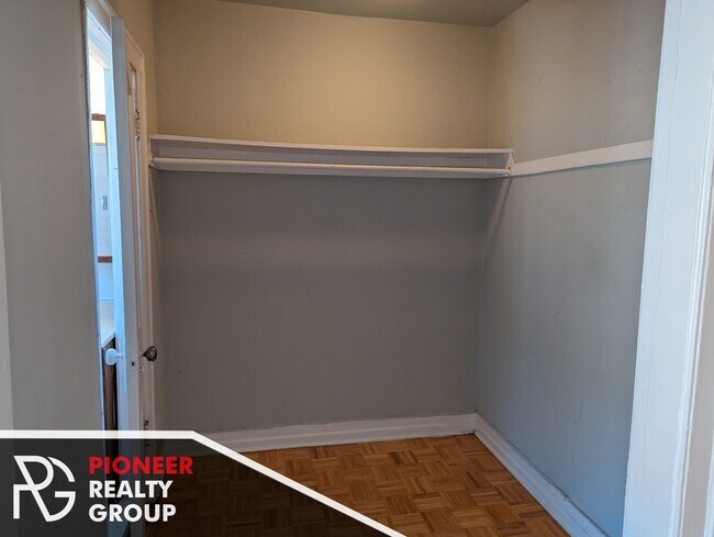 Photo - 717 W Belmont Ave Unit 401