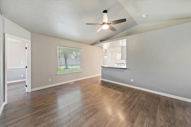 Photo - Stylish 3-Bed Home with Spacious Backyard ...