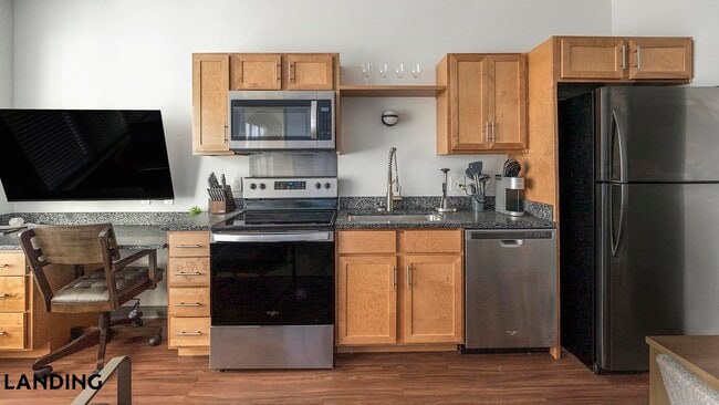 Photo - 302 13th St S Unidad 504