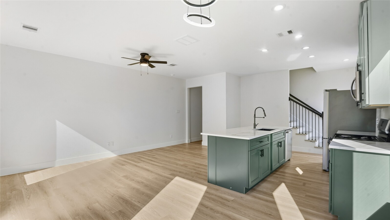 Photo - 1315 Knight St