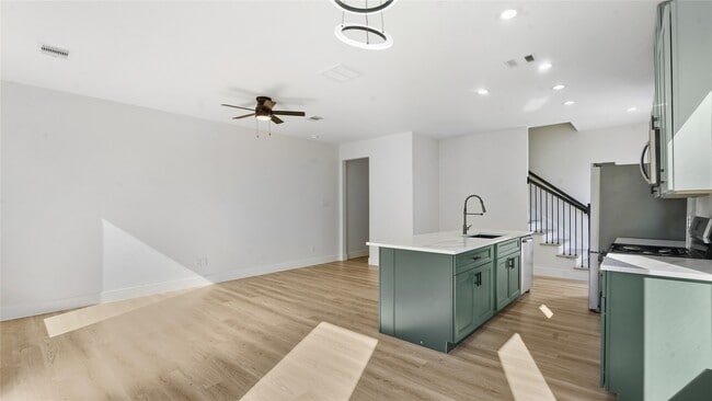 Photo - 1315 Knight St