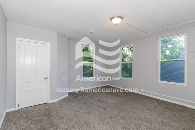 Photo - 106 E 24th St