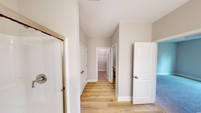 Building Photo - 1016 Moen Lp