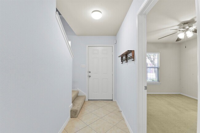 Photo - 2711 Polk St