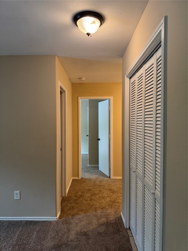 Photo - 15718 Colonial Bridge Ln