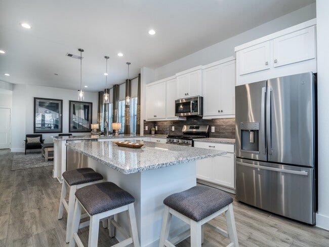 Photo - 13210 Wood Leaf Pk