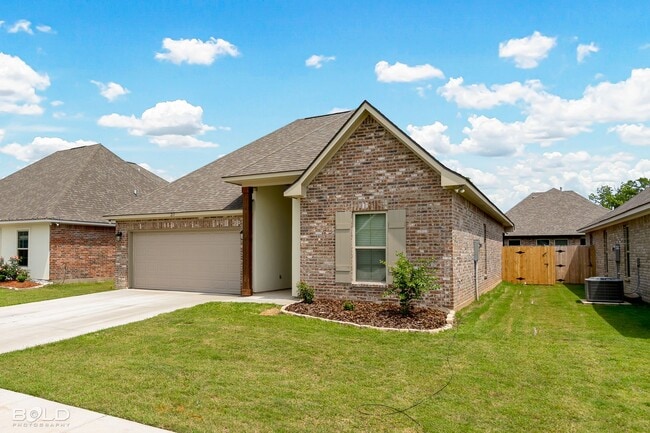 Photo - 211 Hyperion st