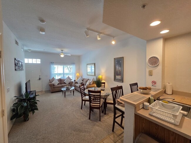 Photo - 4600 Yellowgold Rd W