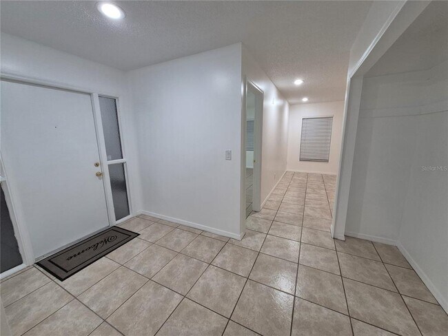 Photo - 2924 Ripplewood Dr