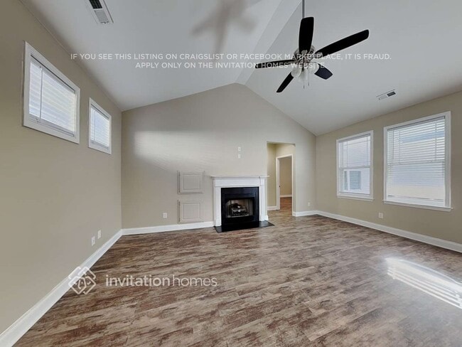 Photo - 250 Denby Cir