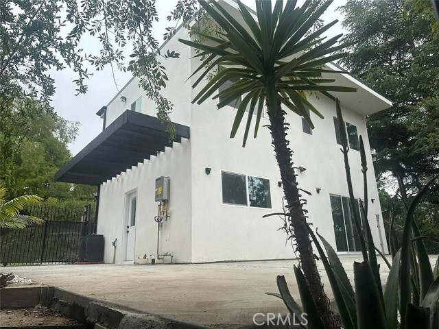 Building Photo - 22823 Crespi St