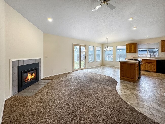 Photo - Spacious 3-Bedroom Home with 3-Car Garage, Fenced Yard & Easy Commute to Downtown Boise & BSU