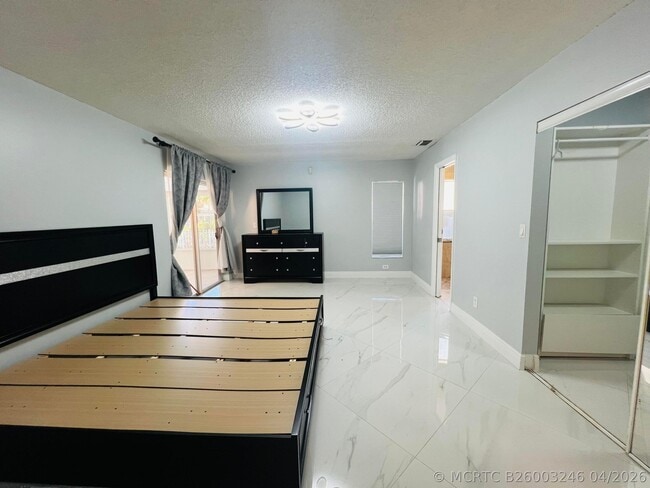 12623 SW 8th Ct