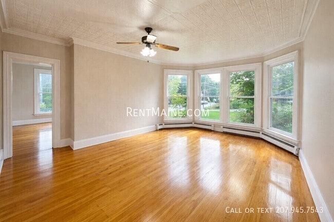 Photo - 445 Main St Unit A