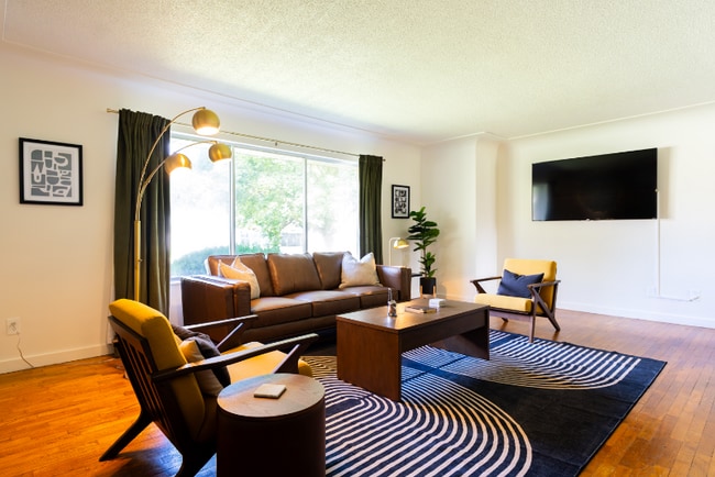 Building Photo - 5205 Faircrest Ln