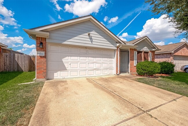 Photo - 10902 Primrose Acres Ln