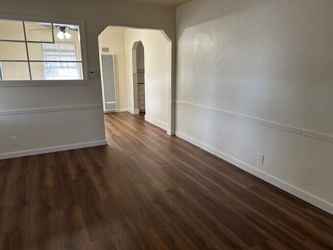 Photo - 881 Emory Ave Unidad House