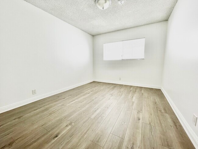 Photo - 7245 Bakman Ave Sun Valley, CA 91352 Unidad 2