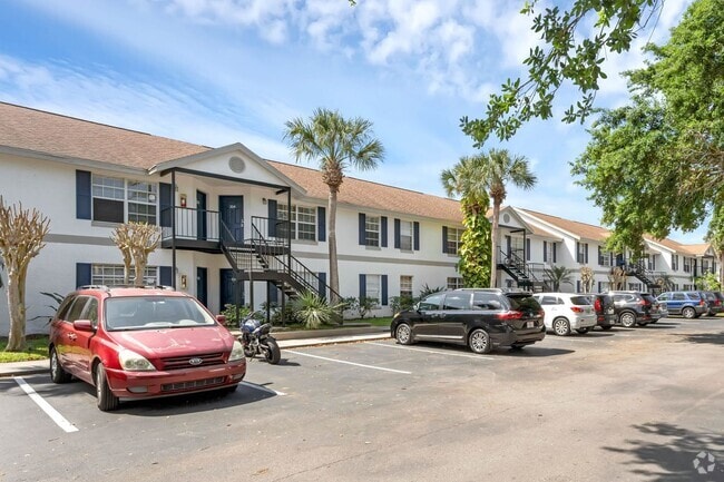 Building Photo - Spacious 2/2 Condo In Lancelot at Winter Park Unit B204