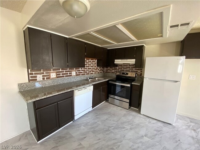 Photo - 4300 N Lamont St Unit 260