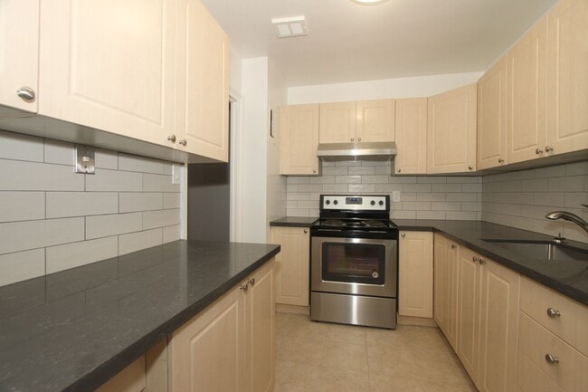 Photo - Lakebreeze Residences