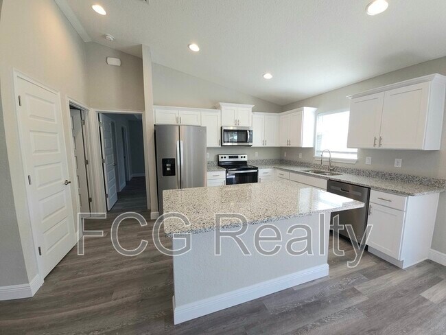 Photo - 85 Oak Circle Pass