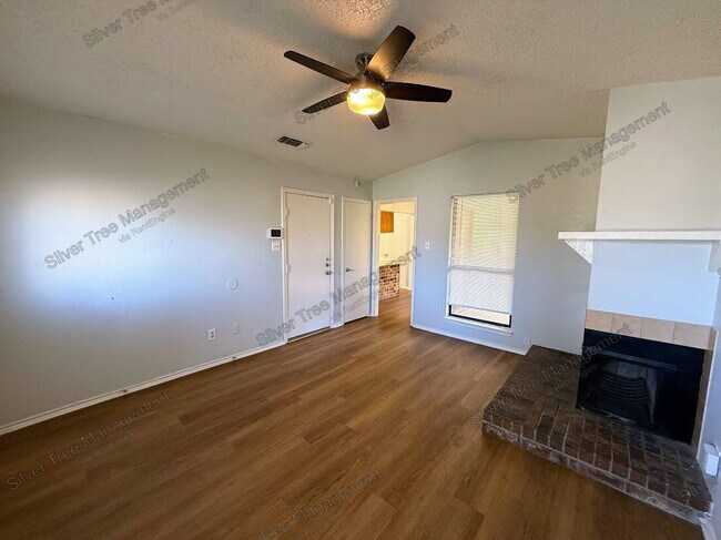 Photo - 6847 S Creek Dr