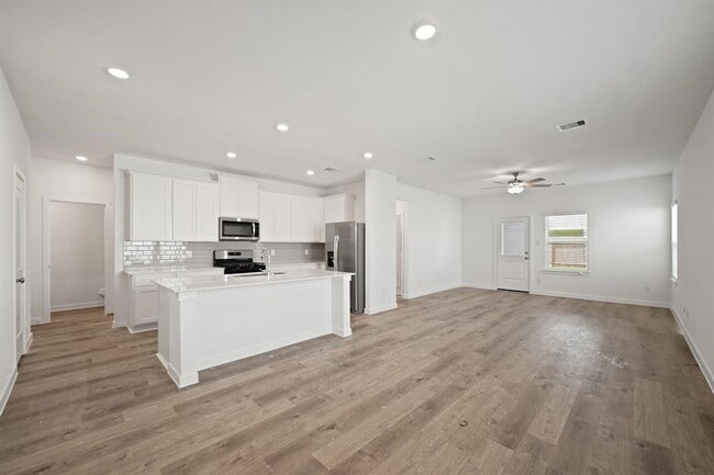 Photo - 3930 Windy Whisper Dr