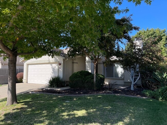 Charming single story home located on the ... - Charming single story home located on the ...