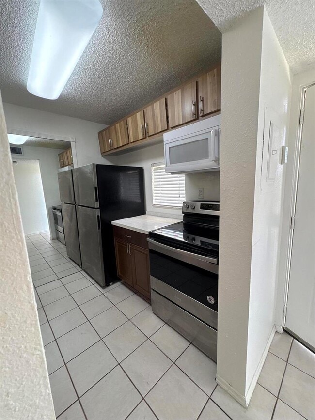 Photo - 7860 NW 50th St Unit 305