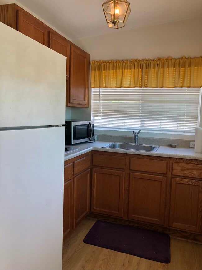 Kitchen - 14548 Killion St Unit rear home