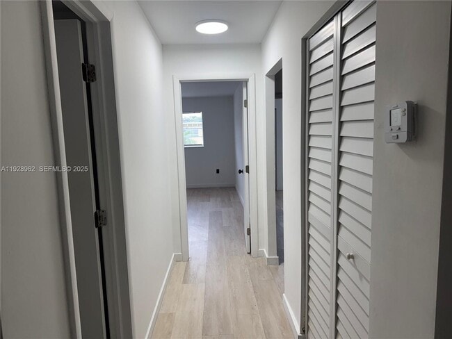 Photo - 12215 W Dixie Hwy Unit 103