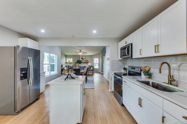 Photo - 9574 Autumn Shade