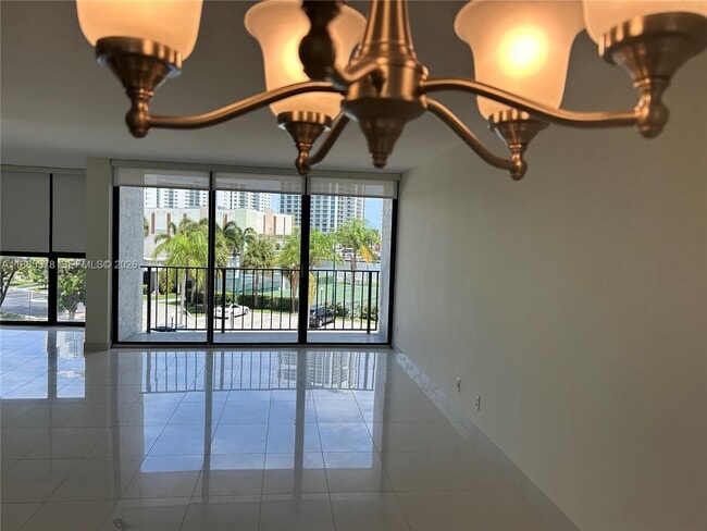 Photo - 400 Leslie Dr Unit 308