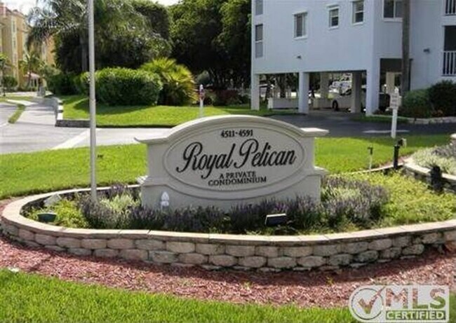 Photo - 4531 Bay Beach Ln Condo Unit 336