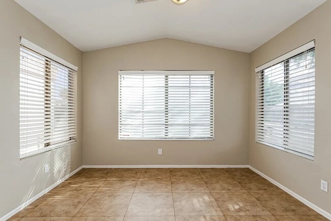 Photo - 1712 E Palo Blanco Way