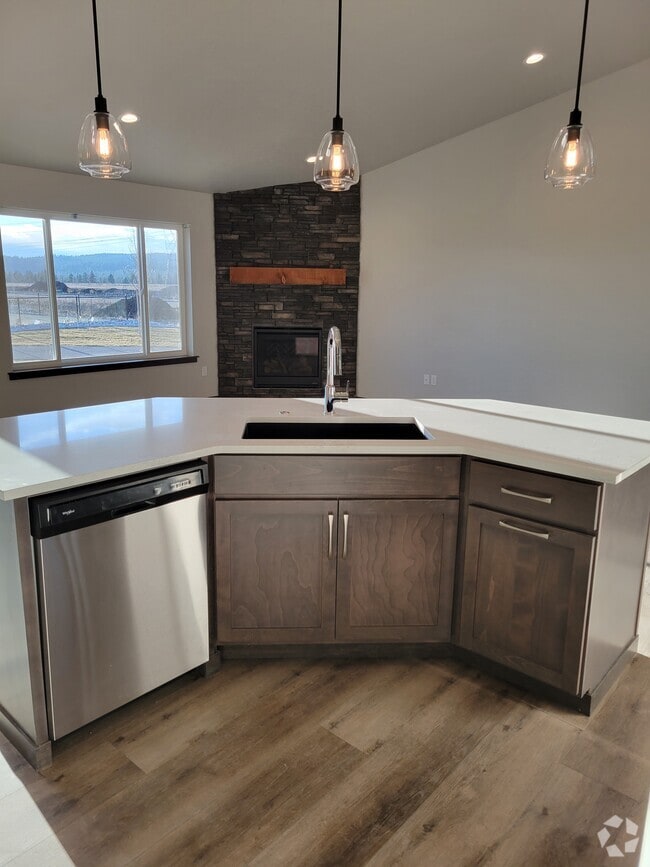 Building Photo - Thayer Cottages Rental
