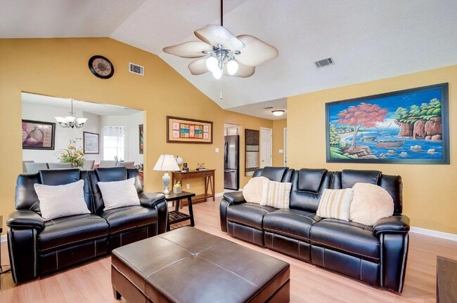 Photo - 250 Lafayette Dr