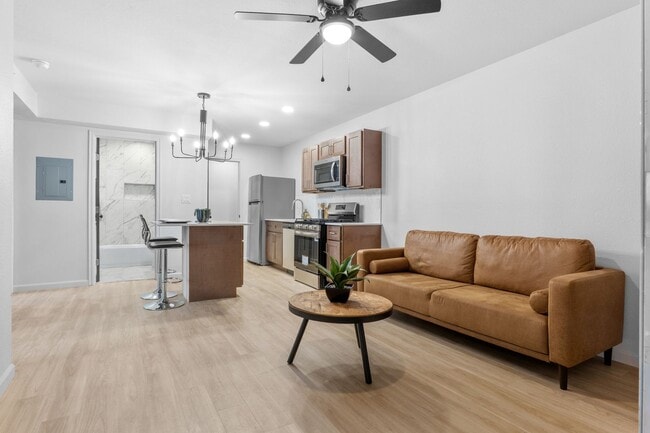 Photo - Legacy @64th