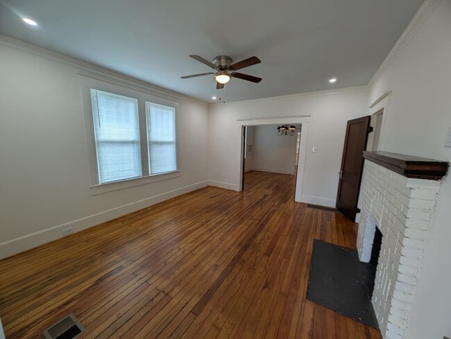 Photo - 2026 2nd Ave N