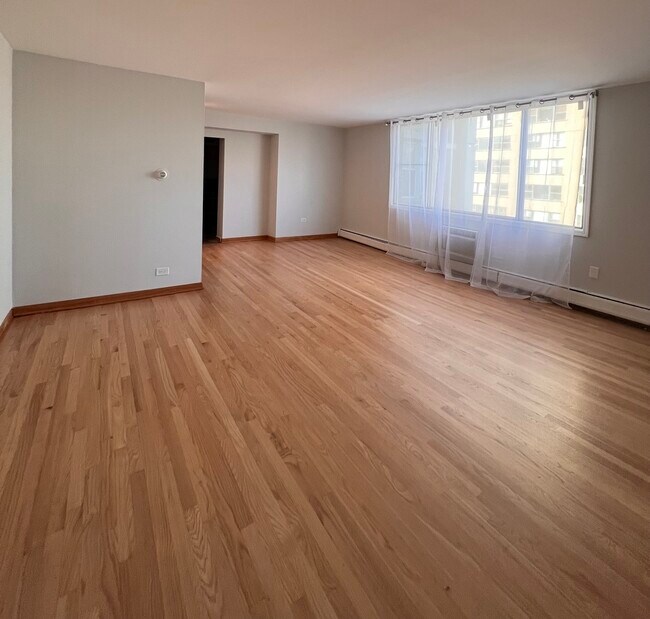 Photo - 6325 N Sheridan Rd Unit 606