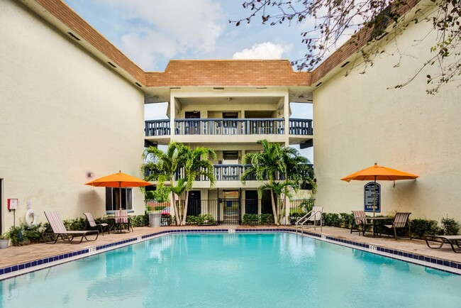 Coronado Springs East - Coronado Springs East Apartments