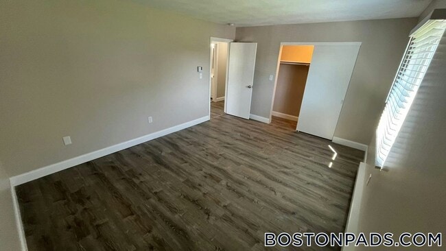 Building Photo - 310 Thompson Rd Rental